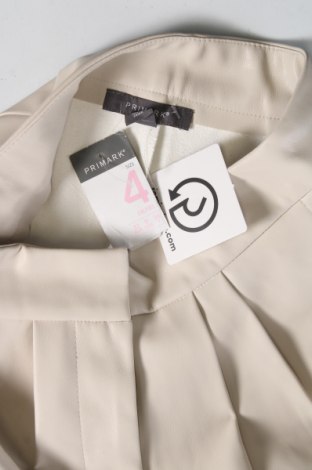 Γυναικείο κοντό παντελόνι Primark, Μέγεθος XS, Χρώμα Εκρού, Τιμή 15,86 €