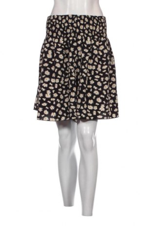 Γυναικείο κοντό παντελόνι SHEIN, Μέγεθος 4XL, Χρώμα Πολύχρωμο, Τιμή 11,75 €