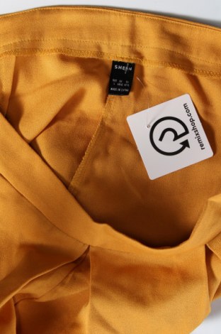 Дамски къс панталон SHEIN, Размер M, Цвят Жълт, Цена 7,60 лв.
