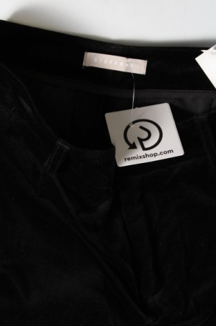 Γυναικείο κοντό παντελόνι Stefanel, Μέγεθος S, Χρώμα Μαύρο, Τιμή 15,92 €