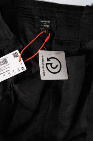 Pantaloni scurți de femei Superdry, Mărime M, Culoare Negru, Preț 100,66 Lei