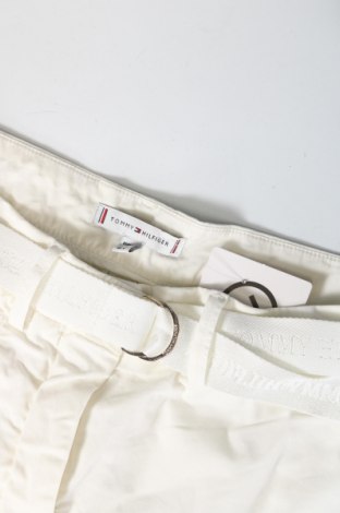 Γυναικείο κοντό παντελόνι Tommy Hilfiger, Μέγεθος XS, Χρώμα Λευκό, Τιμή 41,31 €