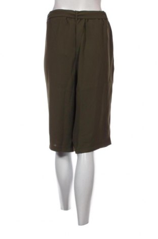 Дамски къс панталон Triangle By s.Oliver, Размер XL, Цвят Зелен, Цена 28,80 лв.