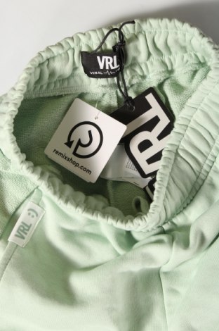 Дамски къс панталон Viral Vibes, Размер XS, Цвят Зелен, Цена 72,00 лв.