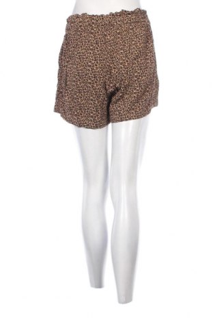 Γυναικείο κοντό παντελόνι WE, Μέγεθος M, Χρώμα Πολύχρωμο, Τιμή 4,35 €