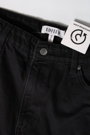 Дамски къс панталон Edited, Размер M, Цвят Черен, Цена 12,76 лв.