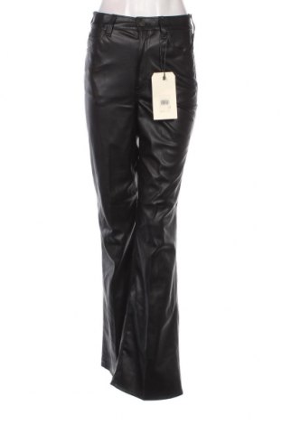 Γυναικείο παντελόνι δερμάτινο Levi's, Μέγεθος S, Χρώμα Μαύρο, Τιμή 37,63 €