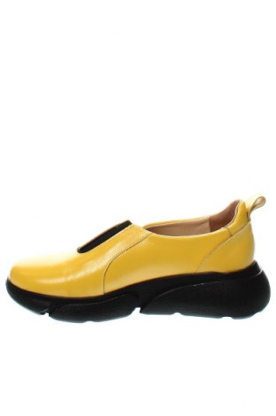 Дамски обувки, Размер 37, Цвят Жълт, Цена 61,94 лв.
