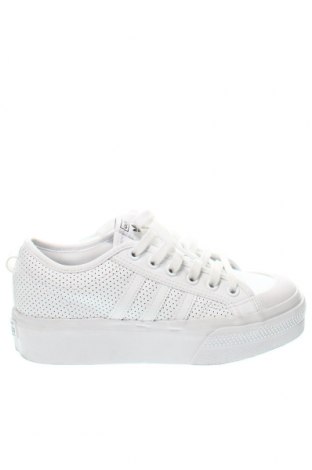 Дамски обувки Adidas, Размер 39, Цвят Бял, Цена 64,00 лв.