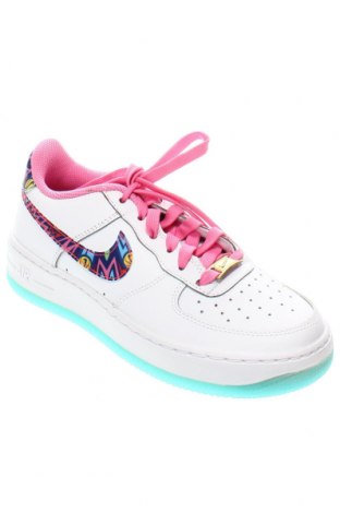 Дамски обувки Nike, Размер 36, Цвят Многоцветен, Цена 165,00 лв.