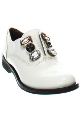 Дамски обувки Pinko, Размер 36, Цвят Бял, Цена 298,35 лв.
