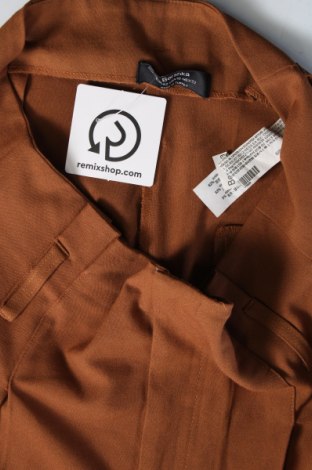 Pantaloni de femei Bershka, Mărime L, Culoare Maro, Preț 95,39 Lei
