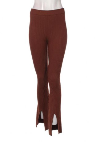 Pantaloni de femei Bershka, Mărime XS, Culoare Maro, Preț 95,39 Lei