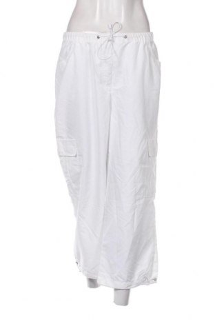 Damskie spodnie Bpc Bonprix Collection, Rozmiar XL, Kolor Biały, Cena 18,55 zł