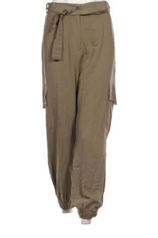 Pantaloni de femei Clockhouse, Mărime XL, Culoare Verde, Preț 95,39 Lei