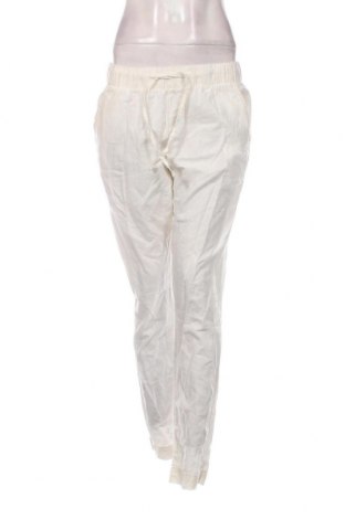 Дамски панталон Esmara, Размер M, Цвят Бял, Цена 8,12 лв.