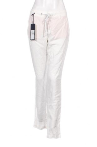 Дамски панталон Freeman T. Porter, Размер L, Цвят Бял, Цена 58,40 лв.