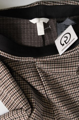 Pantaloni de femei H&M, Mărime M, Culoare Multicolor, Preț 32,43 Lei
