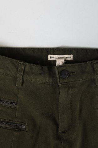 Pantaloni de femei Mango, Mărime XS, Culoare Verde, Preț 10,77 Lei