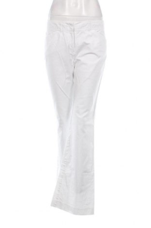 Γυναικείο παντελόνι Marks & Spencer, Μέγεθος M, Χρώμα Λευκό, Τιμή 5,83 €