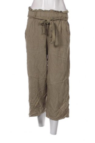 Дамски панталон New Look, Размер L, Цвят Зелен, Цена 17,40 лв.