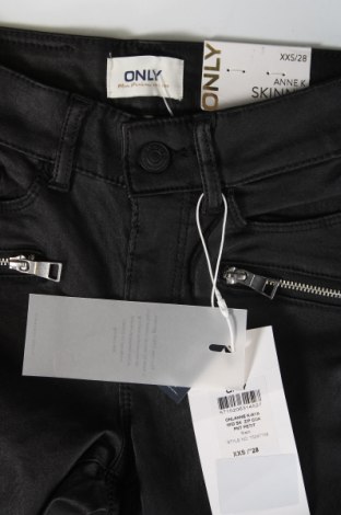 Дамски панталон ONLY, Размер XXS, Цвят Черен, Цена 12,96 лв.