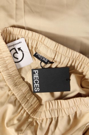 Дамски панталон Pieces, Размер S, Цвят Бежов, Цена 54,00 лв.