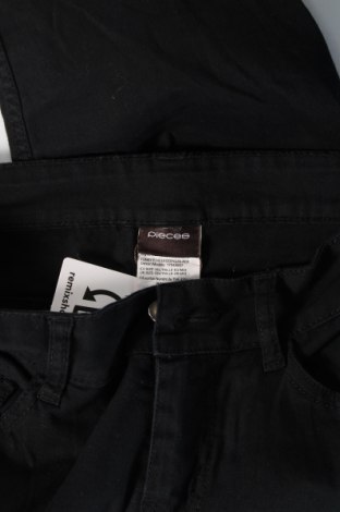 Дамски панталон Pieces, Размер M, Цвят Черен, Цена 6,00 лв.