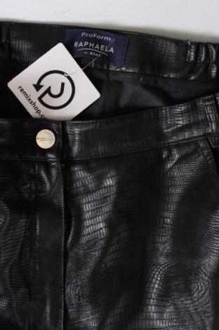 Дамски панталон Raphaela By Brax, Размер XL, Цвят Черен, Цена 18,13 лв.