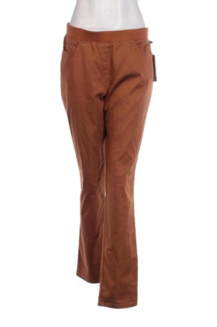 Дамски панталон Raphaela By Brax, Размер M, Цвят Кафяв, Цена 8,76 лв.