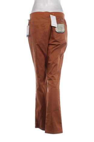 Дамски панталон Raphaela By Brax, Размер M, Цвят Кафяв, Цена 8,76 лв.