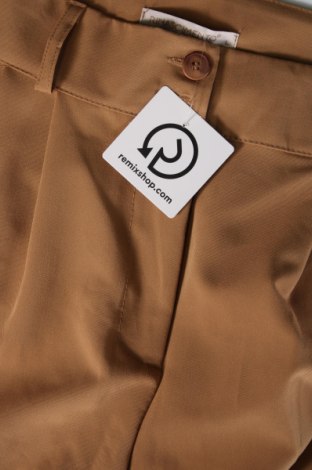 Дамски панталон Rinascimento, Размер L, Цвят Бежов, Цена 71,54 лв.