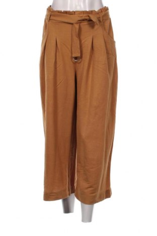 Дамски панталон Vero Moda, Размер M, Цвят Бежов, Цена 10,60 лв.