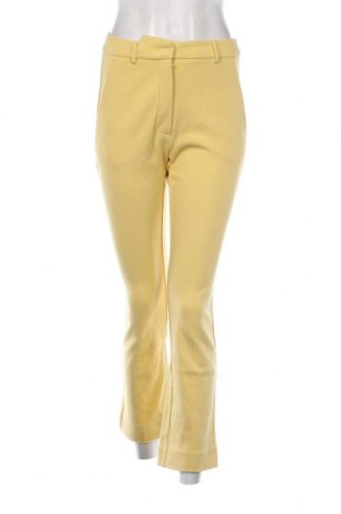 Дамски панталон Weekend Max Mara, Размер XS, Цвят Жълт, Цена 144,00 лв.