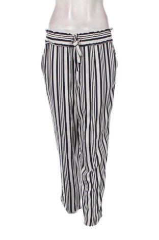 Pantaloni de femei Zara Trafaluc, Mărime L, Culoare Alb, Preț 39,47 Lei