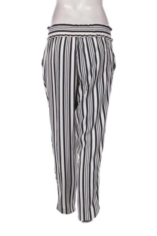 Pantaloni de femei Zara Trafaluc, Mărime L, Culoare Alb, Preț 65,79 Lei