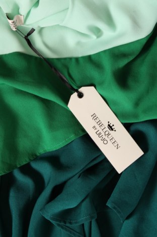 Γυναικείο αμάνικο μπλουζάκι Rebel Queen, Μέγεθος M, Χρώμα Πράσινο, Τιμή 29,90 €