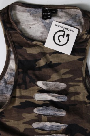 Γυναικείο αμάνικο μπλουζάκι SHEIN, Μέγεθος XS, Χρώμα Πολύχρωμο, Τιμή 2,32 €