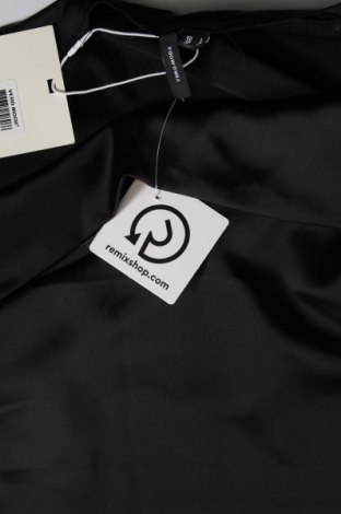 Γυναικείο αμάνικο μπλουζάκι Vero Moda, Μέγεθος L, Χρώμα Μαύρο, Τιμή 13,92 €