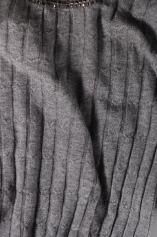 Дамски пуловер, Размер S, Цвят Сив, Цена 8,99 лв.