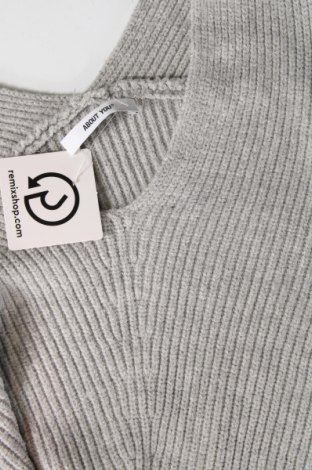 Дамски пуловер About You, Размер S, Цвят Сив, Цена 17,28 лв.