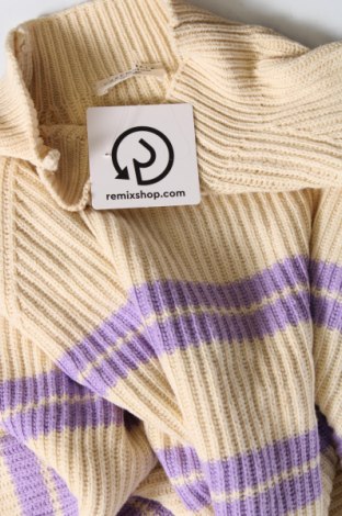 Női pulóver Essentials, Méret M, Szín Sokszínű, Ár 1 986 Ft