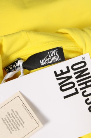 Дамски спортен екип Love Moschino, Размер M, Цвят Жълт, Цена 489,00 лв.