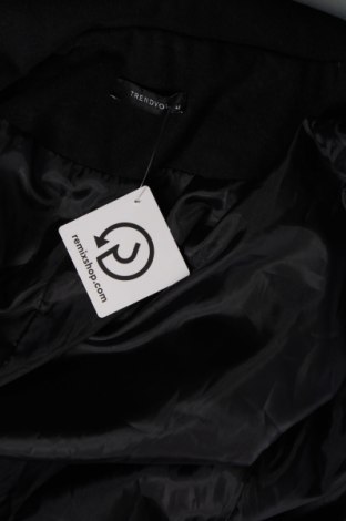 Дамско палто Trendyol, Размер L, Цвят Черен, Цена 42,00 лв.
