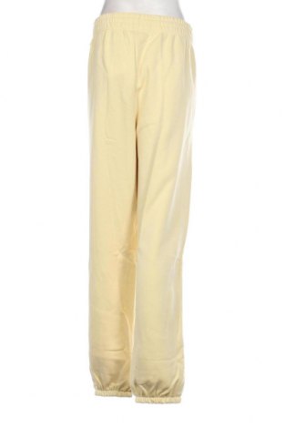 Γυναικείο αθλητικό παντελόνι Nike, Μέγεθος 3XL, Χρώμα Κίτρινο, Τιμή 30,05 €