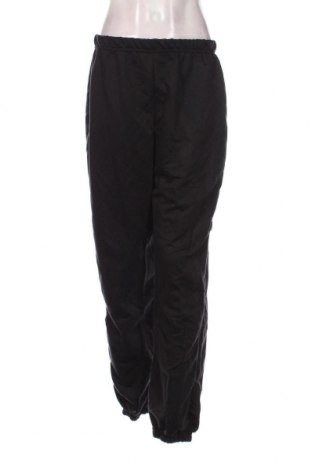 Γυναικείο αθλητικό παντελόνι Pretty Little Thing, Μέγεθος XL, Χρώμα Μαύρο, Τιμή 7,11 €