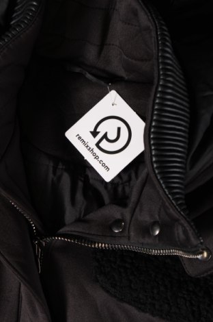Dámska bunda , Veľkosť XL, Farba Čierna, Cena  13,64 €