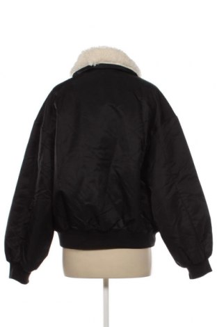 Γυναικείο μπουφάν Levi's, Μέγεθος M, Χρώμα Μαύρο, Τιμή 24,39 €