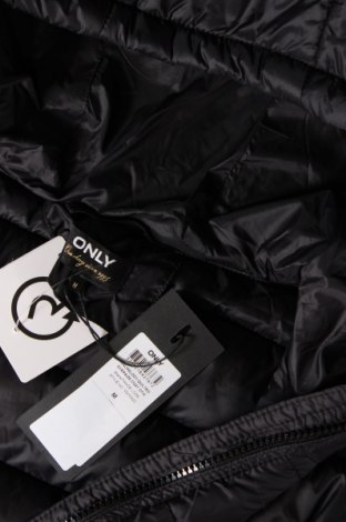 Dámska bunda  ONLY, Veľkosť M, Farba Čierna, Cena  18,18 €