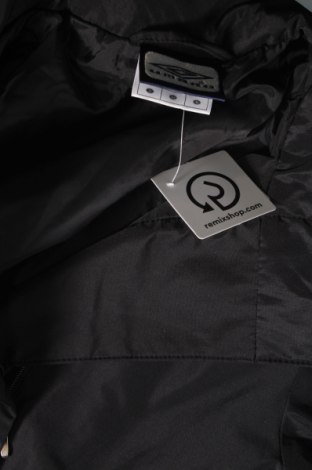 Γυναικείο μπουφάν Umbro, Μέγεθος M, Χρώμα Μαύρο, Τιμή 15,59 €